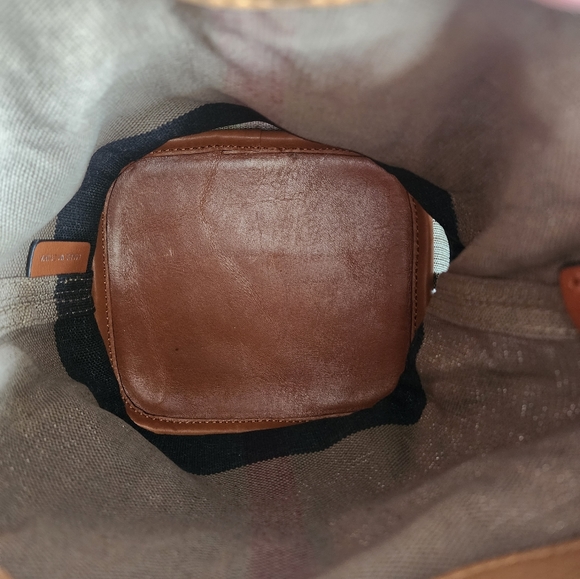 EUC!!! BURBERRY Ashby Bag - Picture 16 of 16